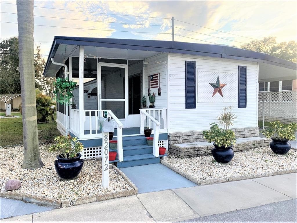 82072 1ST AVENUE N PINELLAS PARK, FL 33781