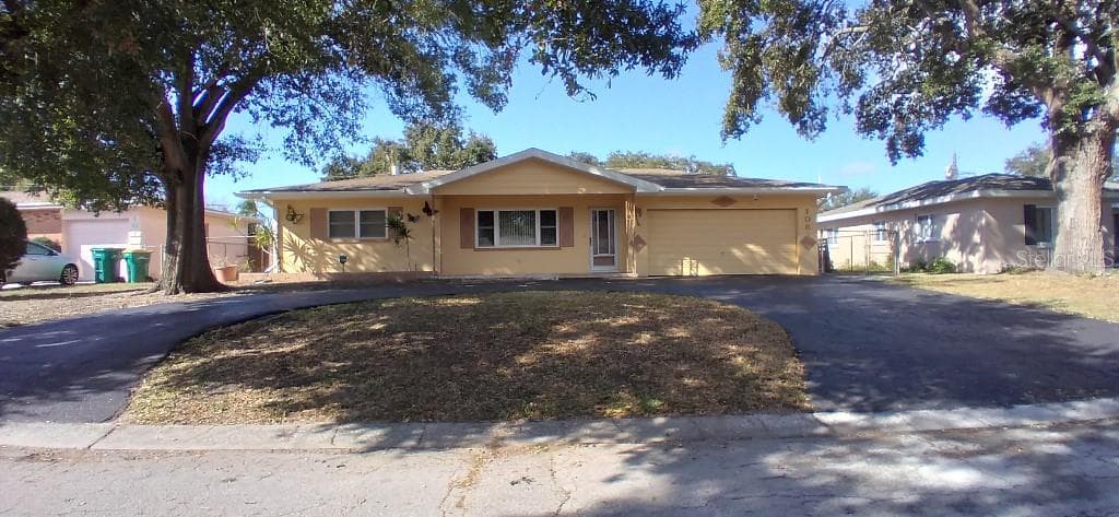 108 MAPLEWOOD AVENUE CLEARWATER, FL 33765