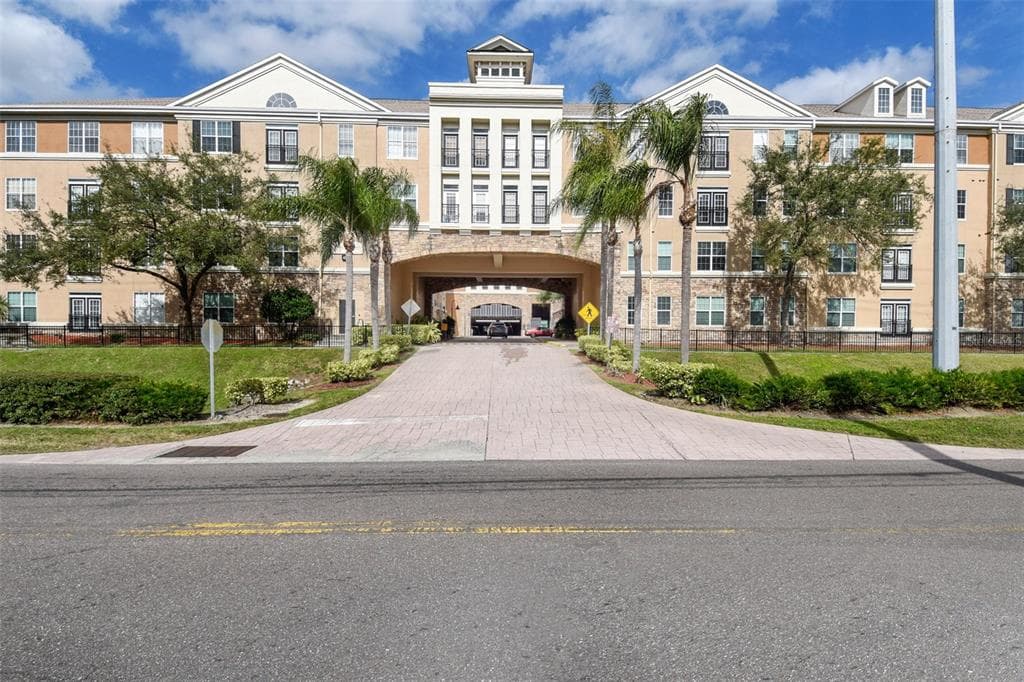 4221 W SPRUCE STREET UNIT 2326 TAMPA, FL 33607