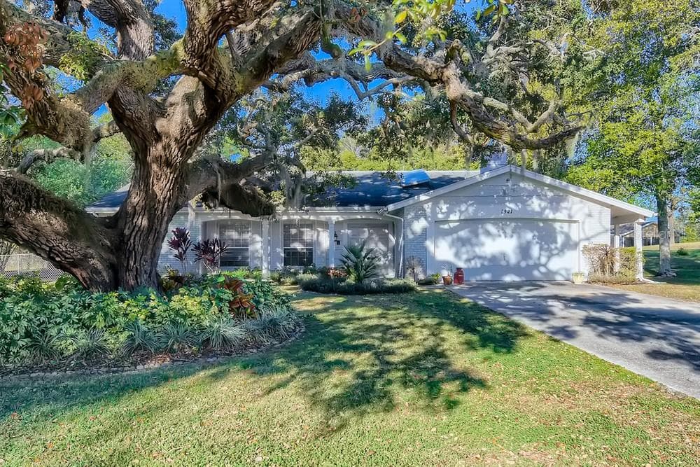 1421 FERGASON AVENUE SPRING HILL, FL 34609