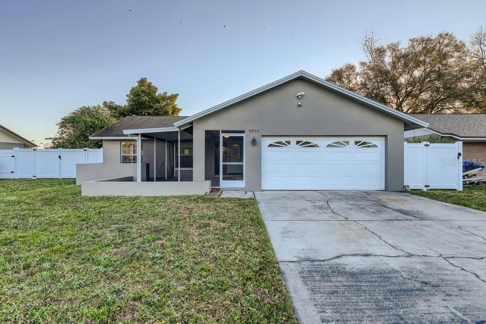 9911 82ND STREET SEMINOLE, FL 33777
