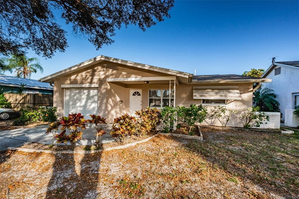 5451 20TH AVENUE N ST PETERSBURG, FL 33710