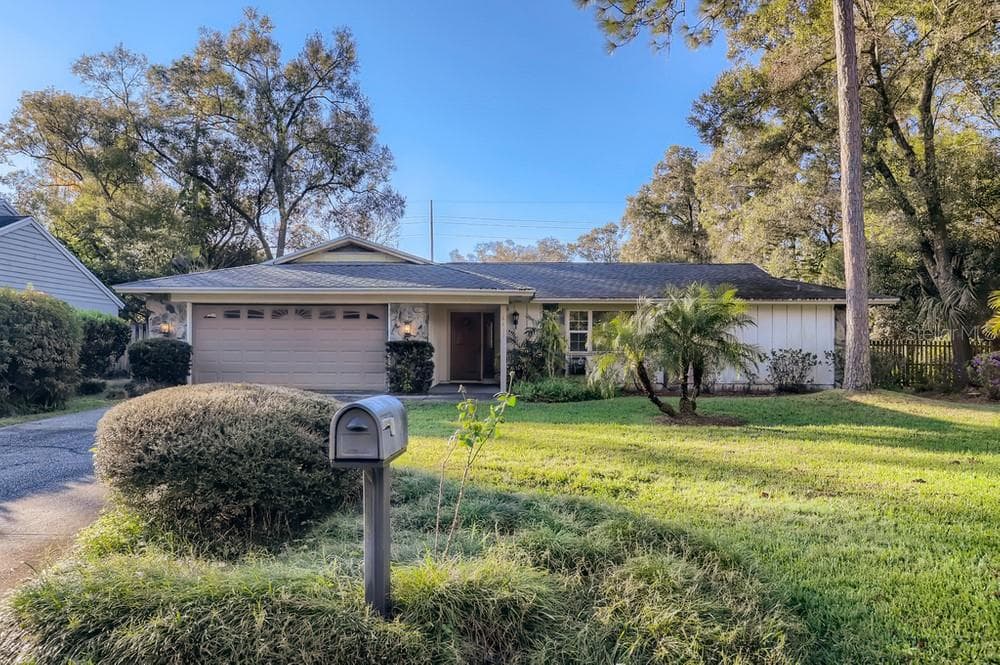 6633 GLENCOE DRIVE TEMPLE TERRACE, FL 33617
