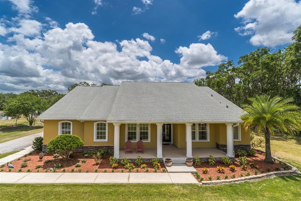8922 ANTIOCH COUNTRY PLACE THONOTOSASSA, FL 33592