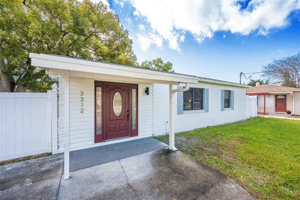 3312 W PEARL AVENUE TAMPA, FL 33611