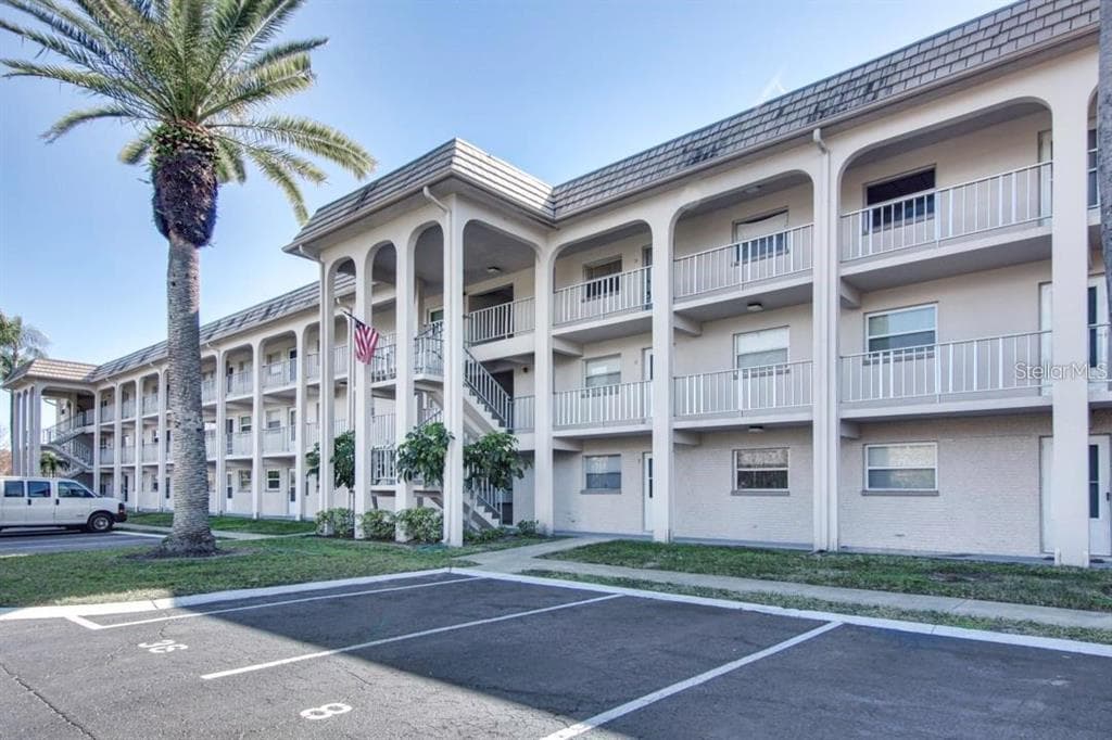 1303 S HERCULES AVENUE UNIT 19 CLEARWATER, FL 33764