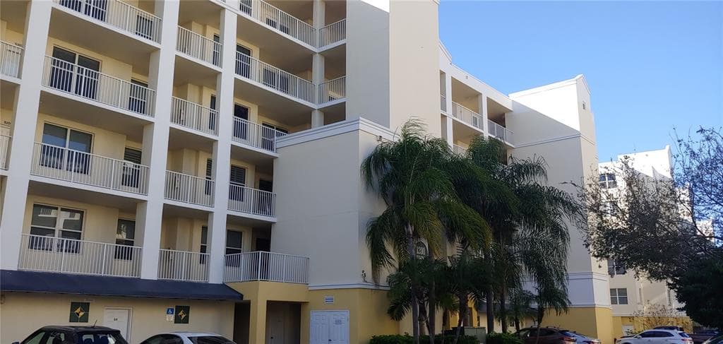1200 COUNTRY CLUB DRIVE UNIT 5405