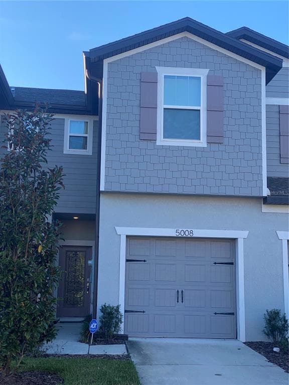 5008 BLUE LATAN LANE