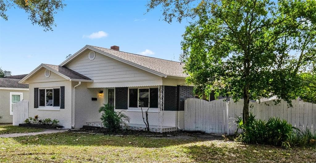 1652 BERKSHIRE AVENUE WINTER PARK, FL 32789