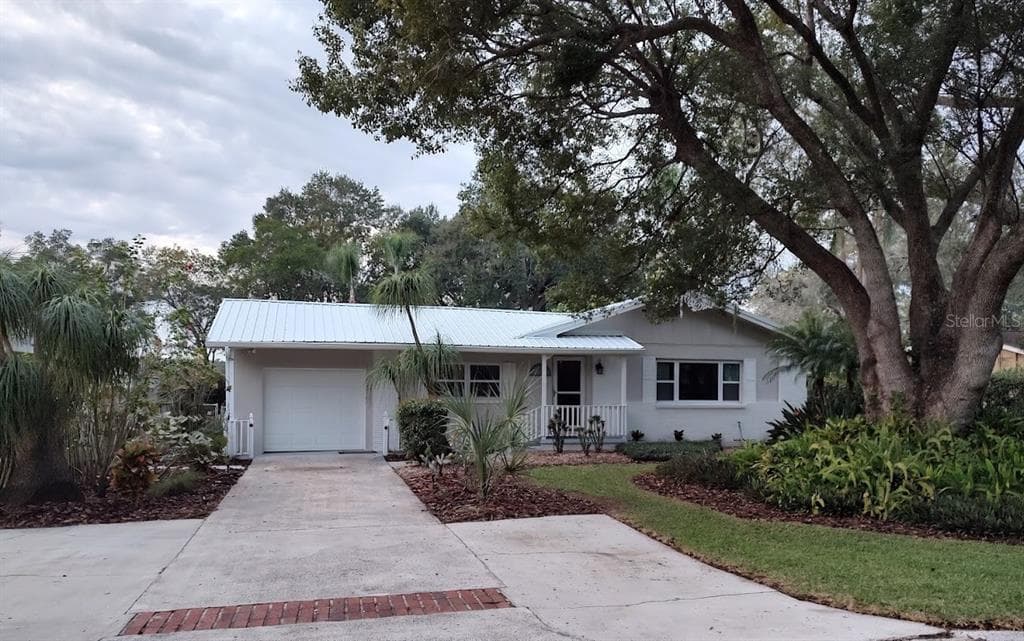 208 MORNINGSIDE DRIVE VALRICO, FL 33594