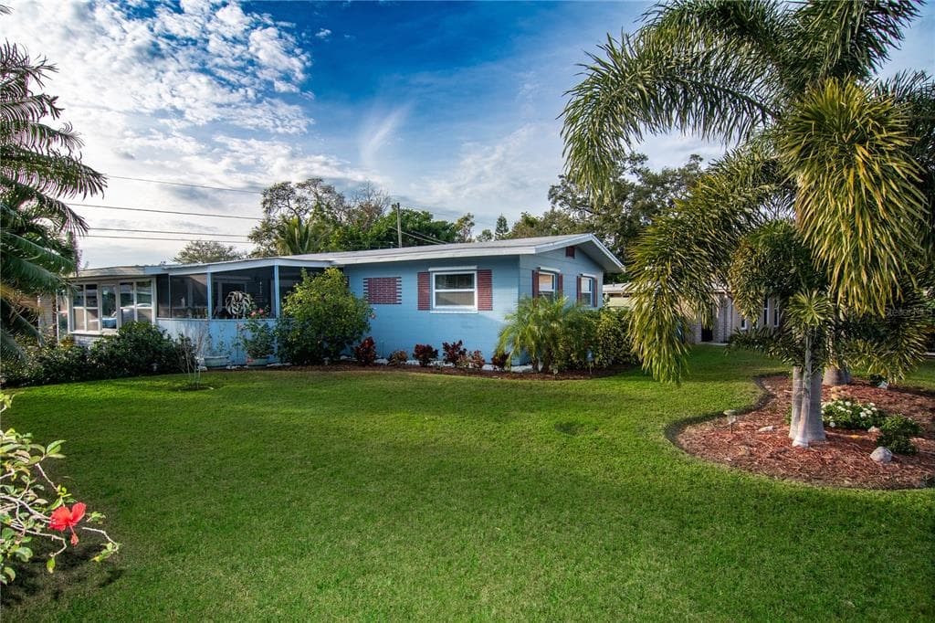 7401 13TH AVENUE N ST PETERSBURG, FL 33710