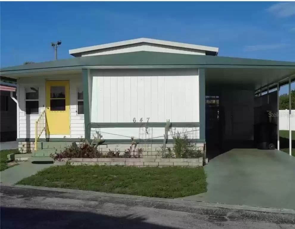 647 54TH LANE S UNIT 15 GULFPORT, FL 33707