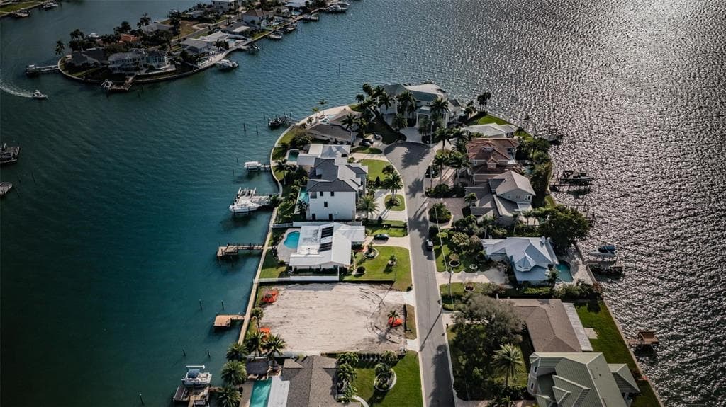 219 DRIFTWOOD LANE