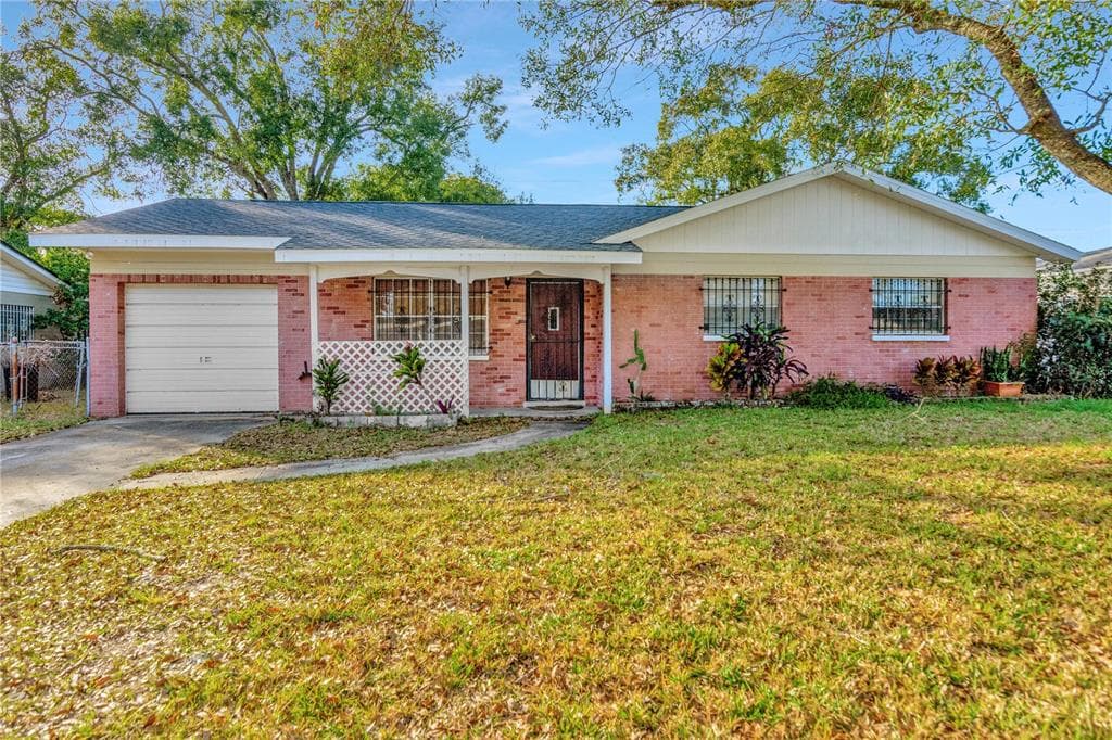 7814 N SAINT VINCENT STREET TAMPA, FL 33614