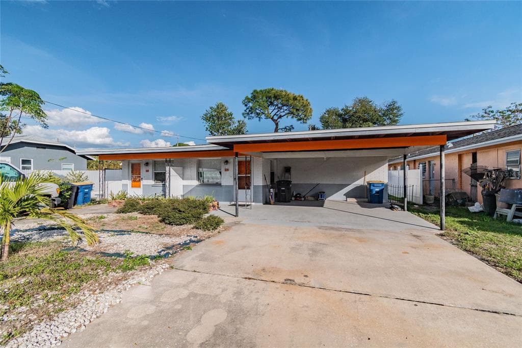523 YELVINGTON AVENUE CLEARWATER, FL 33756