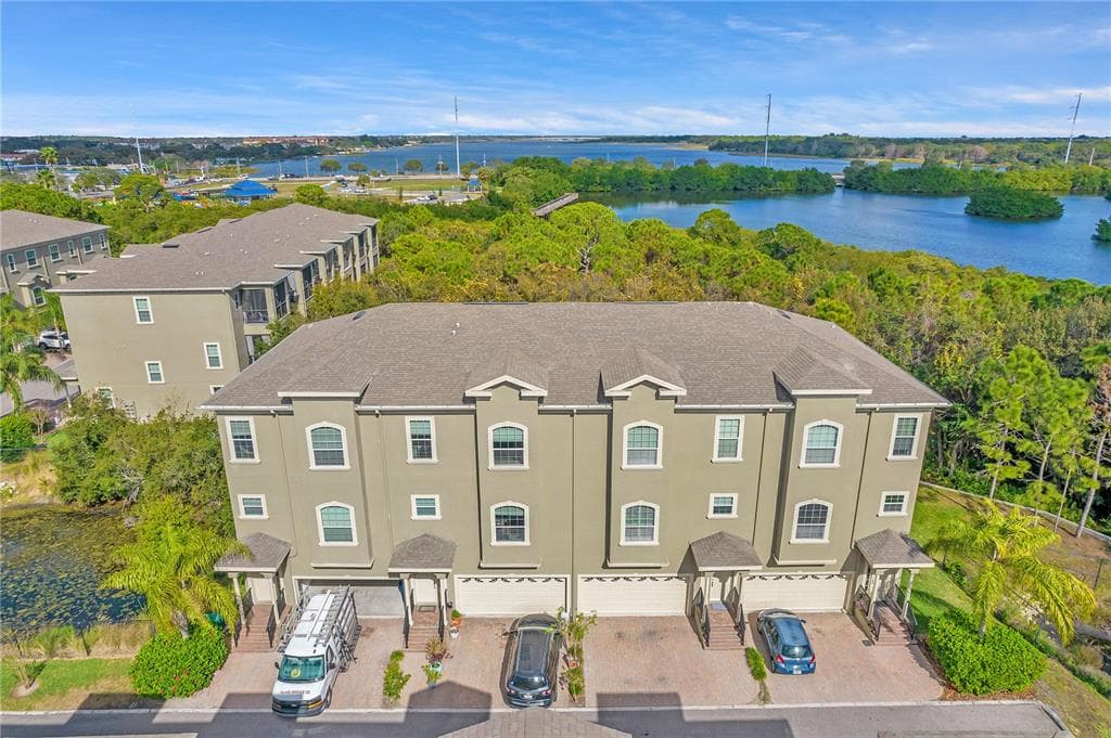 10055 BAYOU GRANDE AVENUE SEMINOLE, FL 33772
