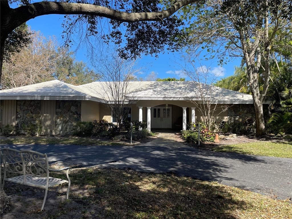12925 110TH AVENUE LARGO, FL 33774