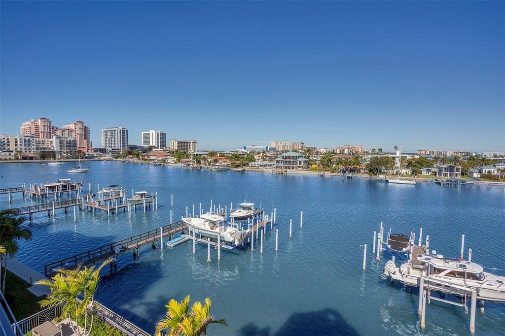 176 BRIGHTWATER DR. UNIT 1 UNIT 1 CLEARWATER, FL 33767