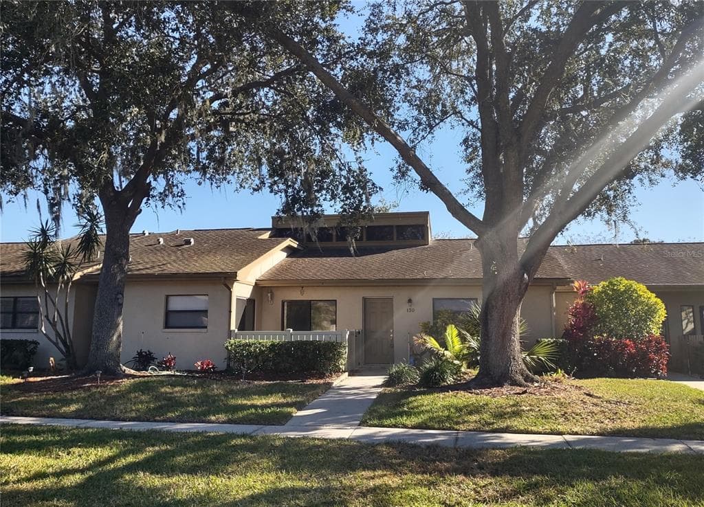 130 GRETCHEN COURT OLDSMAR, FL 34677