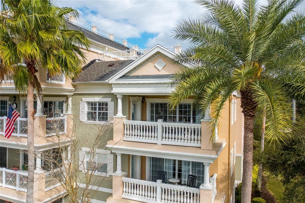 1370 CENTRE COURT RIDGE DRIVE UNIT 301 REUNION, FL 34747
