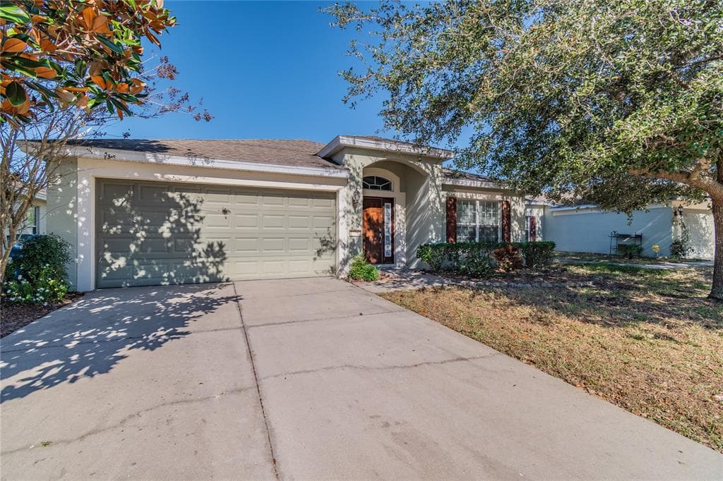 15585 LILY WOOD LANE BROOKSVILLE, FL 34604