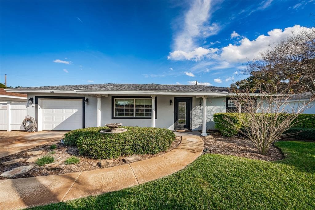8925 111TH STREET SEMINOLE, FL 33772