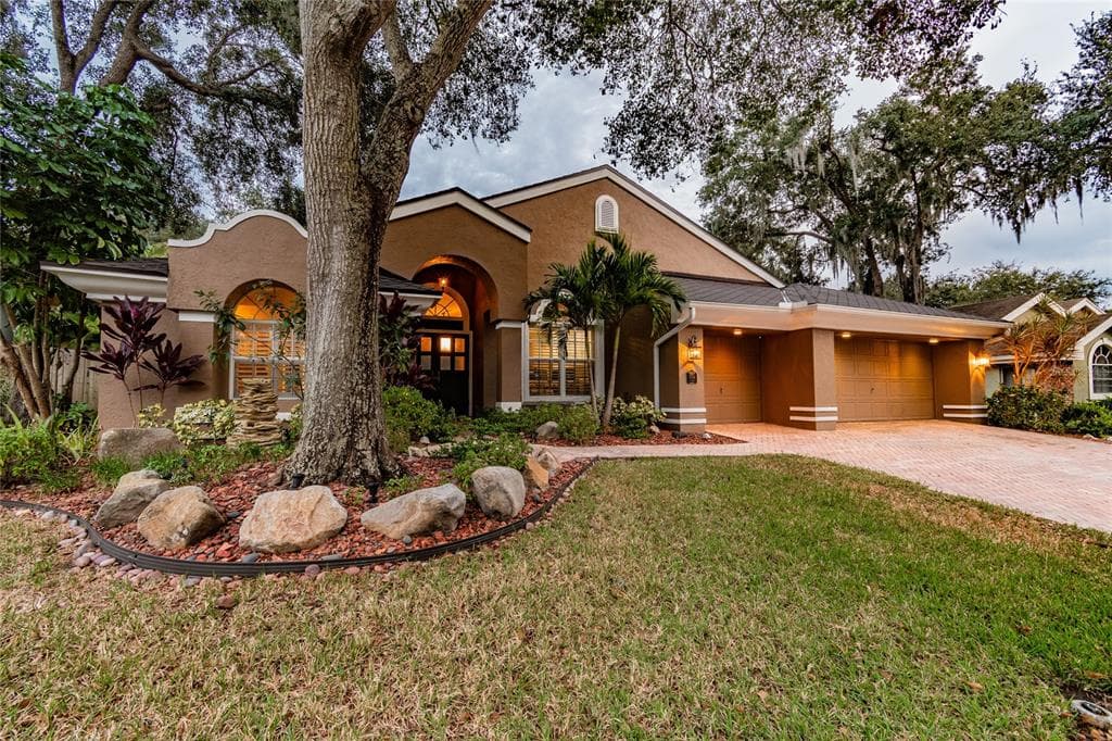 1704 LA FOREST AVENUE SAFETY HARBOR, FL 34695