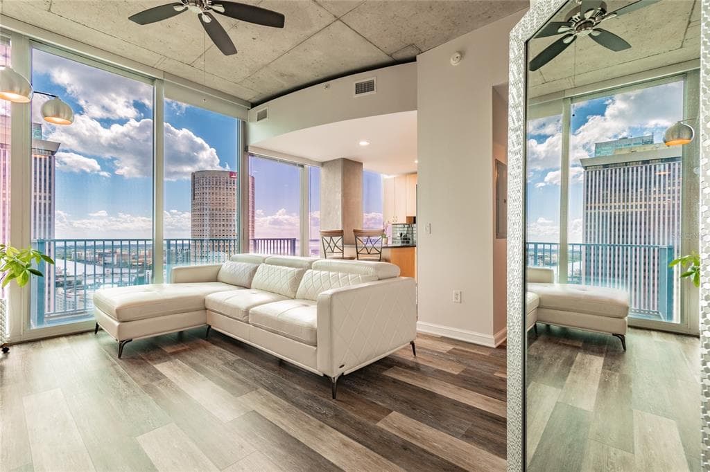 777 N ASHLEY DRIVE UNIT 2506 TAMPA, FL 33602