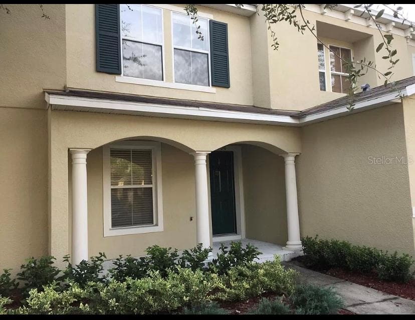 8106 SILENT CREEK DRIVE