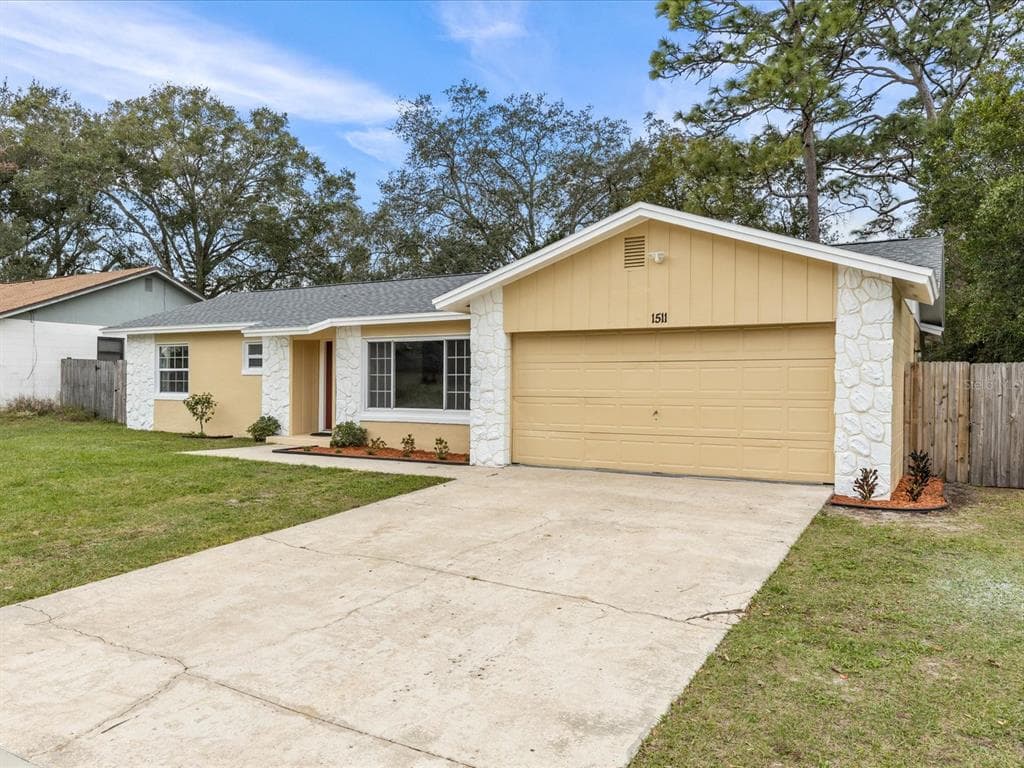 1511 ORIOLE STREET LONGWOOD, FL 32750
