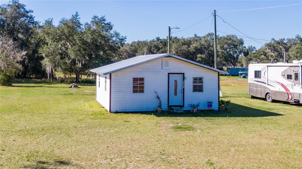 13401 MCINTOSH ROAD THONOTOSASSA, FL 33592
