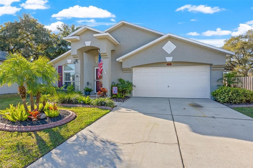 105 CHARDONNAY PLACE VALRICO, FL 33594