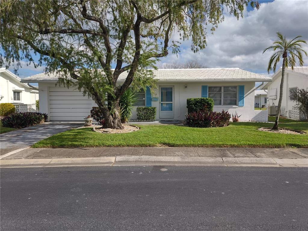 3520 100TH PLACE N UNIT 4 PINELLAS PARK, FL 33782