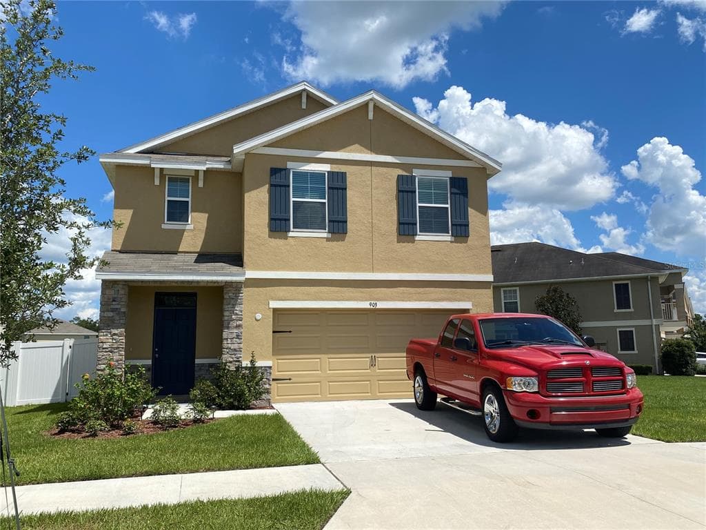 903 ASHENTREE DRIVE PLANT CITY, FL 33563