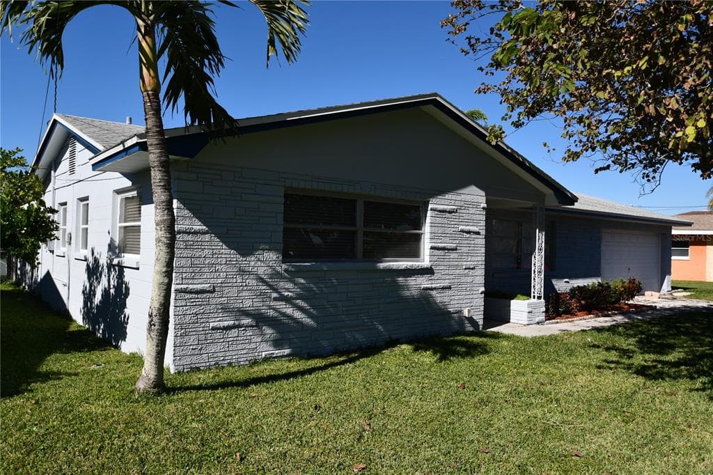 508 JOHNS PASS AVENUE