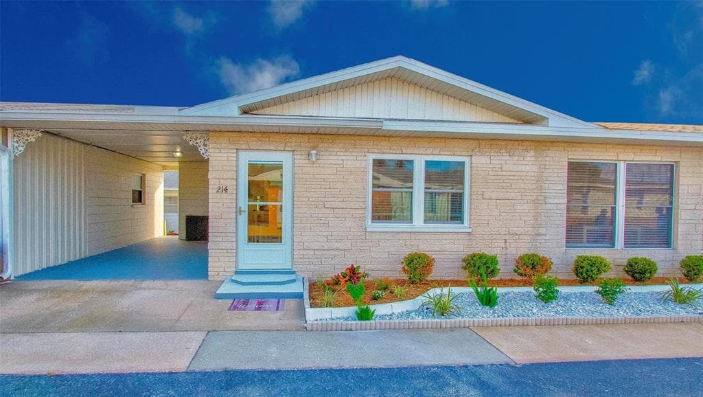 12400 PARK BOULEVARD UNIT 214 SEMINOLE, FL 33772