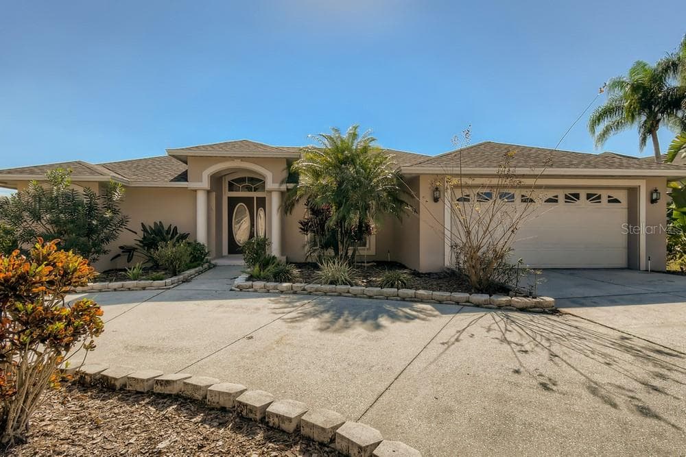 2643 WOODWIND HILLS LANE LAKELAND, FL 33812