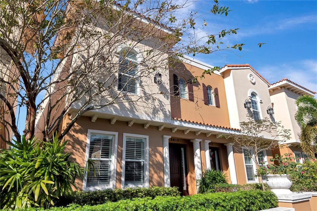 3613 S MACDILL AVENUE TAMPA, FL 33629