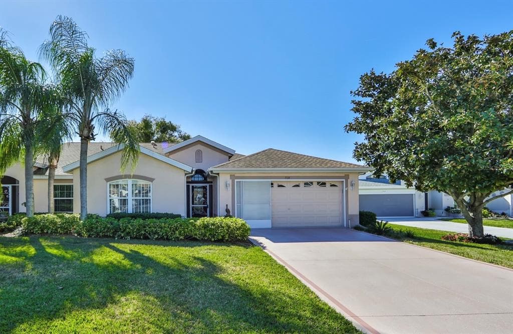 708 TILBURY COURT UNIT 30 SUN CITY CENTER, FL 33573