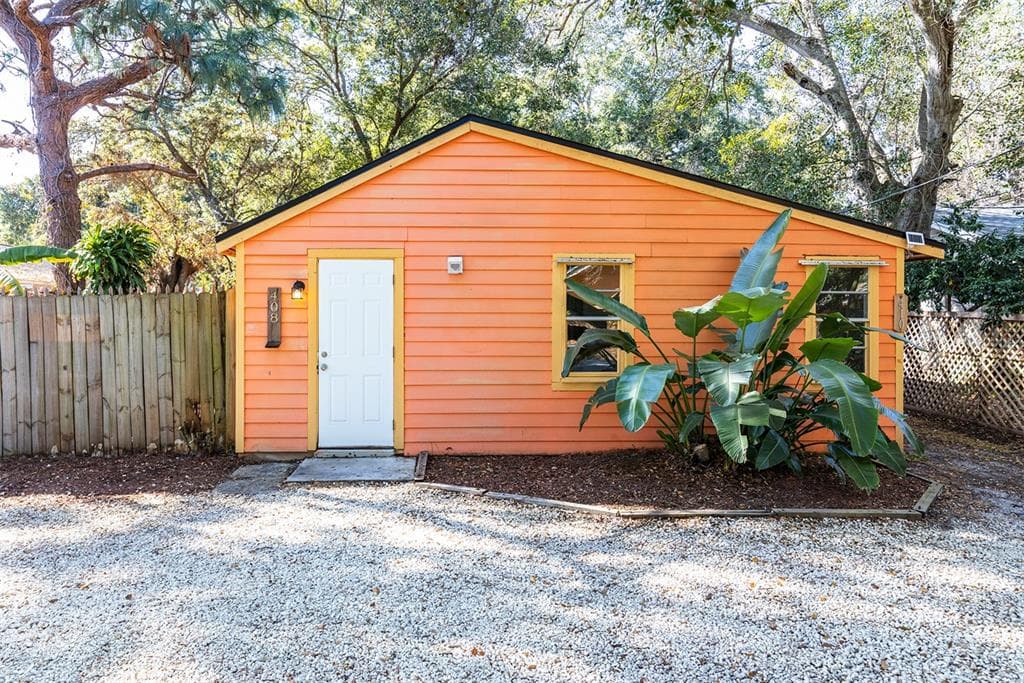 410 3RD AVENUE DUNEDIN, FL 34698