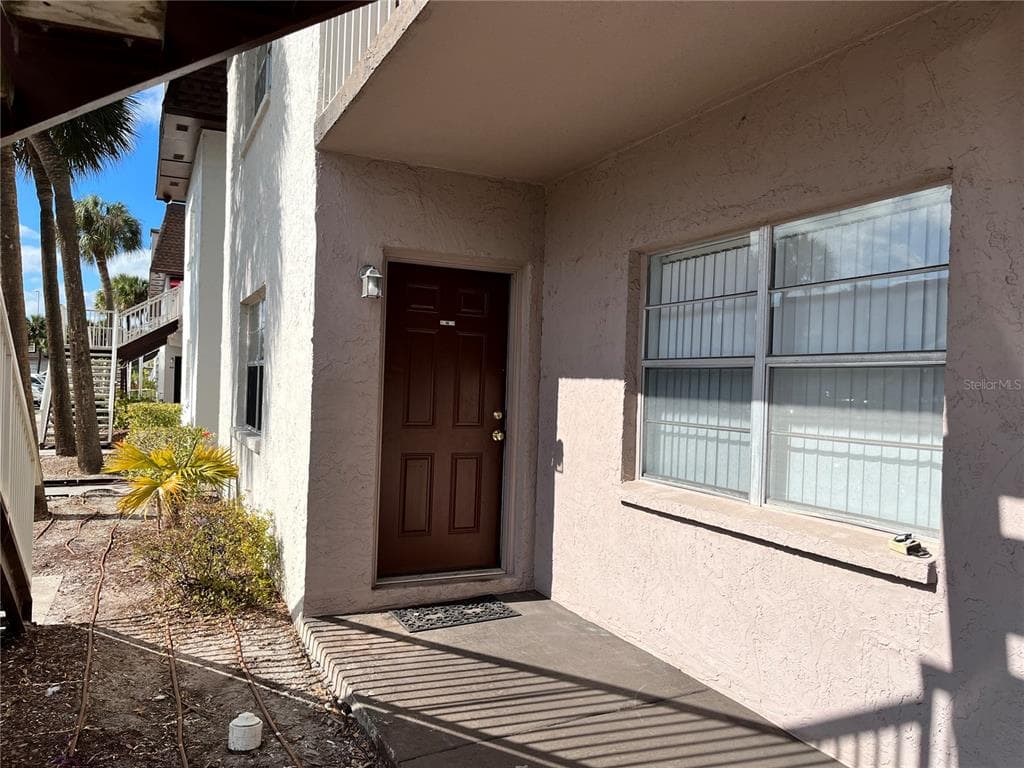 9119 TUDOR DRIVE UNIT E101 TAMPA, FL 33615