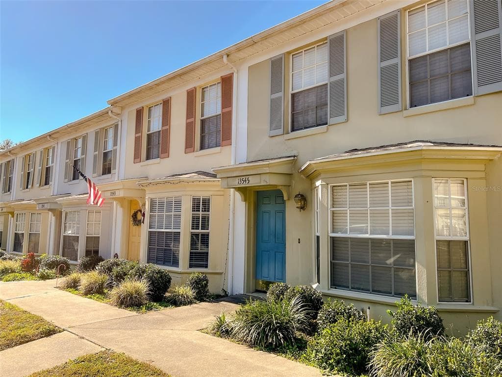 13545 EMBASSY PARK COURT DADE CITY, FL 33525