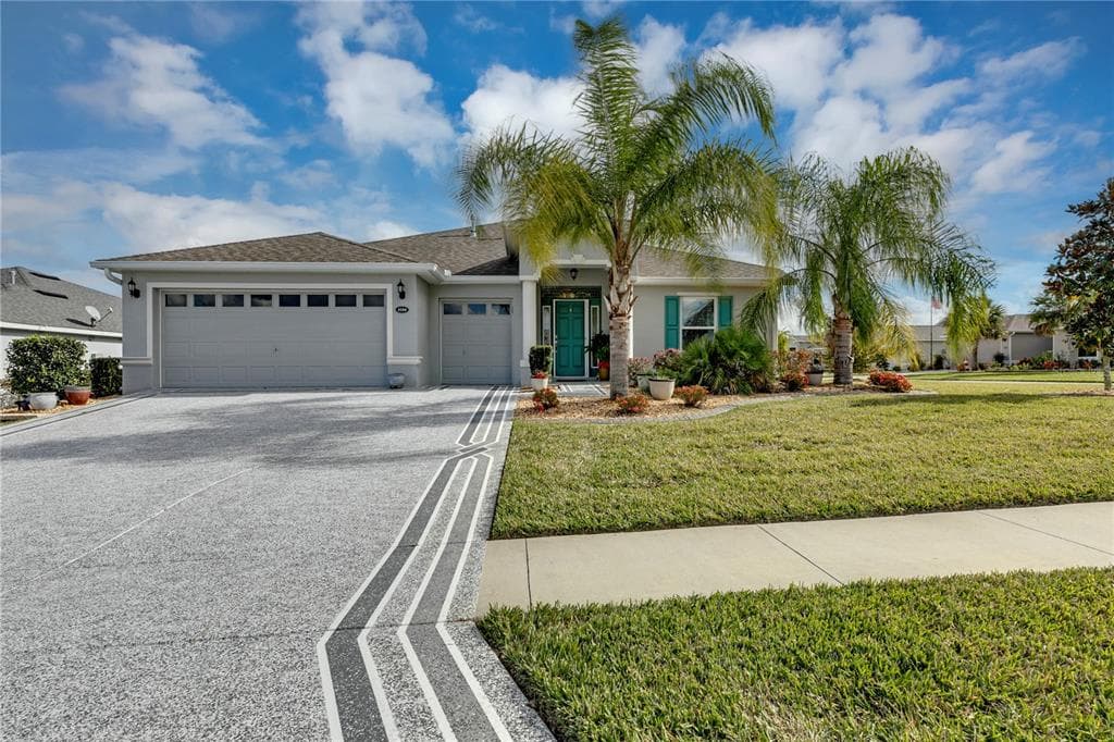 4104 CHESTERFIELD COURT LEESBURG, FL 34748