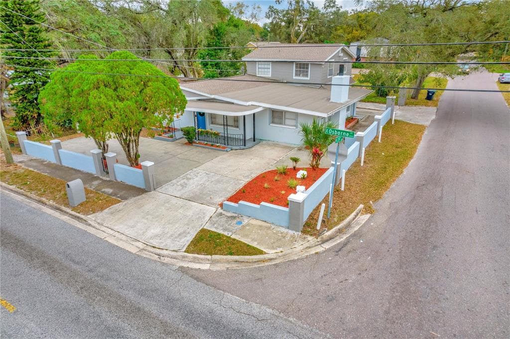 3901 E OSBORNE AVENUE TAMPA, FL 33610