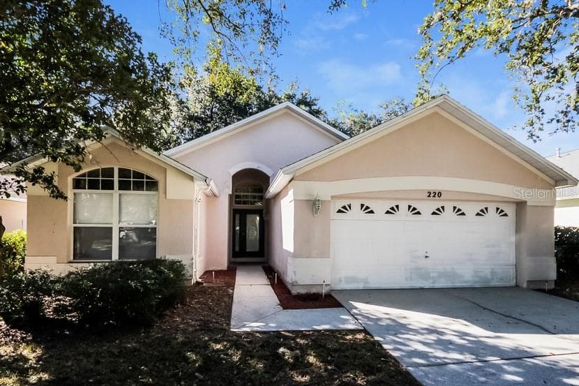 220 SANDHILL CRANE RUN ORLANDO, FL 32828