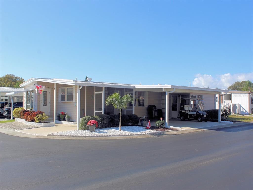 821 COCONUT PALM STREET LARGO, FL 33778