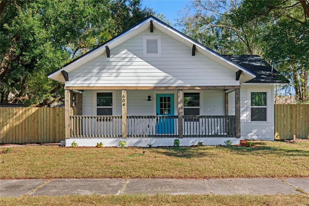 604 N WARNELL STREET PLANT CITY, FL 33563