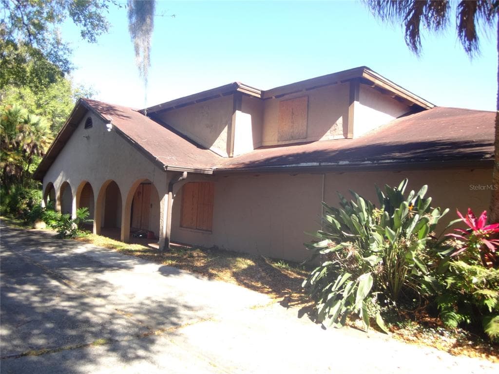 741 N COMBEE ROAD LAKELAND, FL 33801