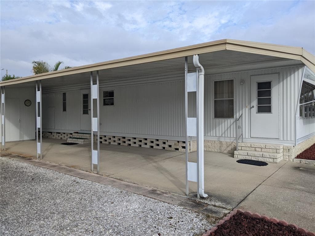 3301 ALT 19 UNIT 460 PALM HARBOR, FL 34683