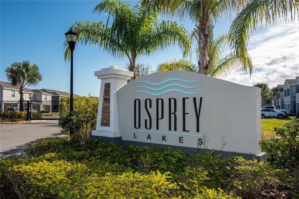 8940 INDIGO TRAIL LOOP RIVERVIEW, FL 33578